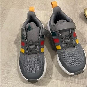 Adidas Kids Gray Sneakers with Red and Yellow Accents